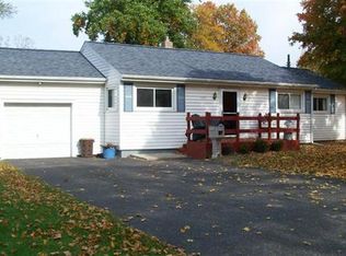 419 Franklin St, Jonesville, MI 49250