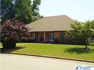 126 Oakhurst Dr, Madison, AL 35758
