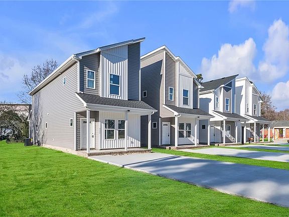 2nd image of 423 B Elcinoca Dr