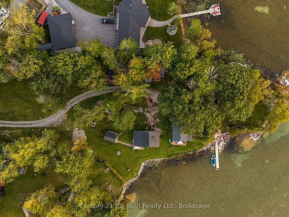 3rd image of 7478 Baldwin Ln