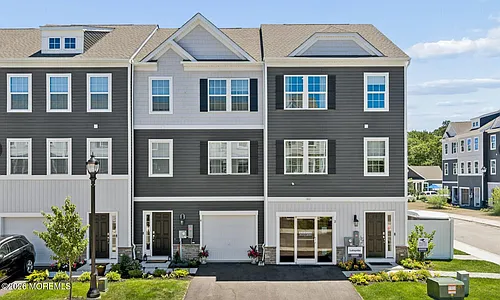 14 Forest Park Dr Photo 1