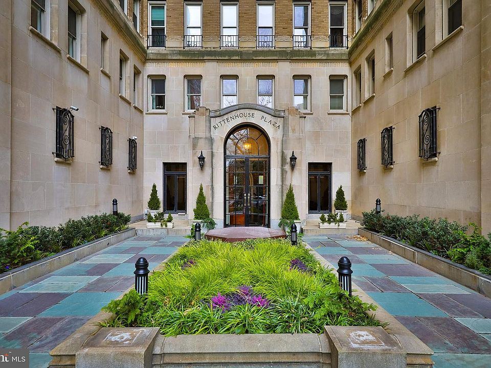 1st image of 1901 Walnut St #17F