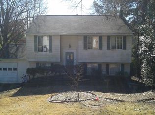 5860 Western Hills Dr, Norcross, GA 30071