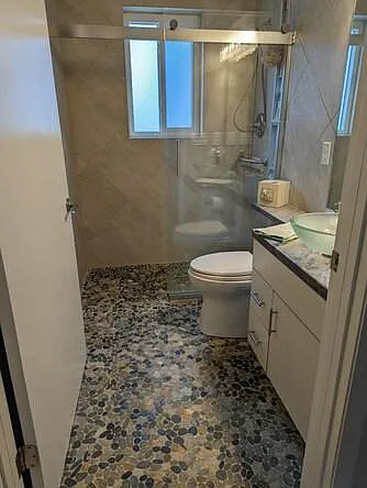 Main bathroom