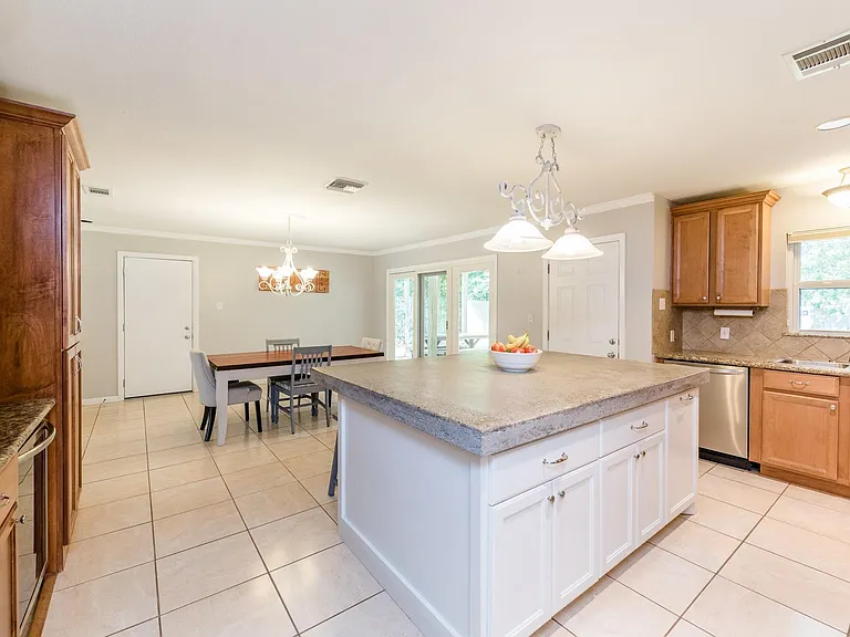 8323 Lorrie Dr — Photo 14
