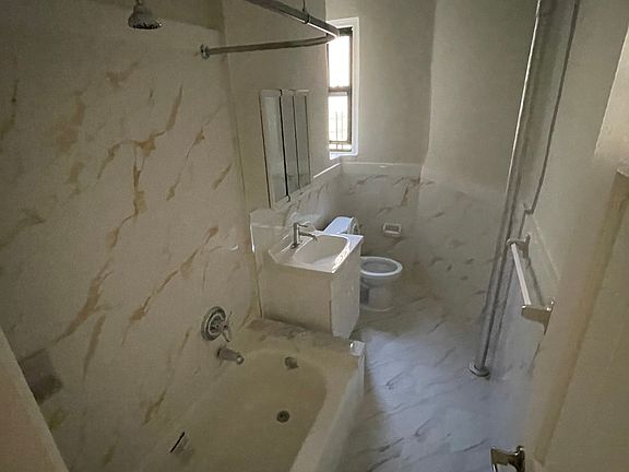 4th image of 101 Sherman Ave APT 4A