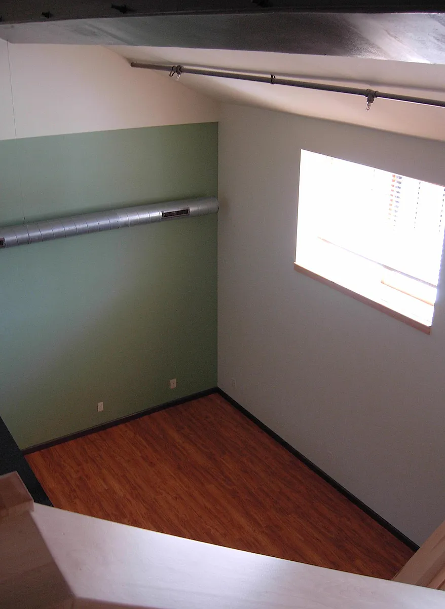 Building Photo - 723 S Neil St #205
