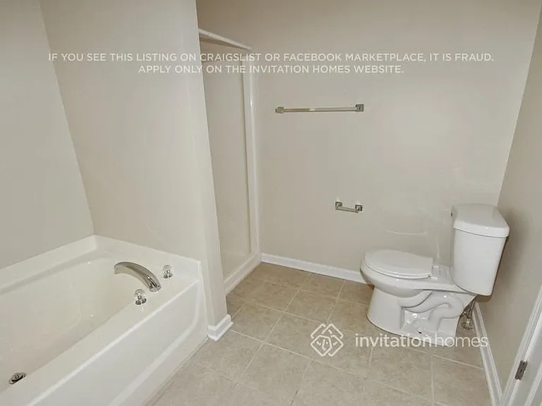 1507 Locomotive Dr NE — Photo 16
