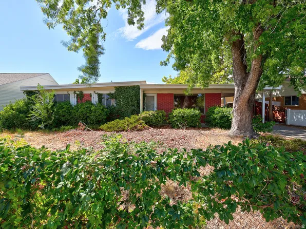 549 W Echo Dr, Murray, UT 84123