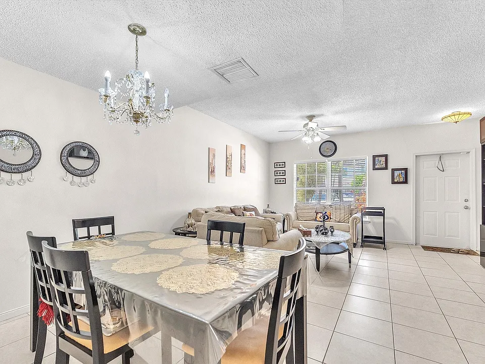 9850 NW 57th Mnr