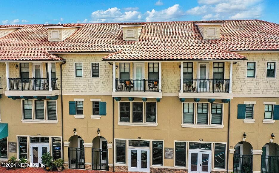 1st image of 634 MARKET Street