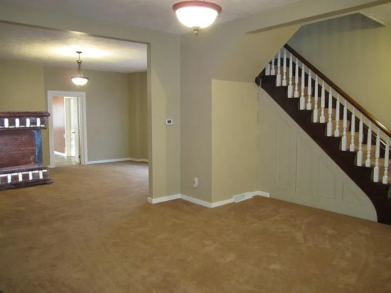 108 Wilbert St — Photo 8