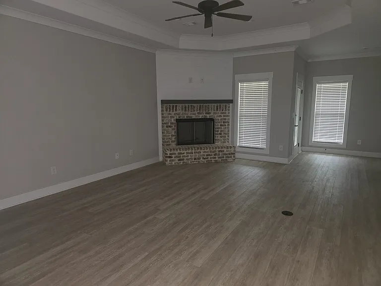 413 Tallahatchie Dr — Photo 5