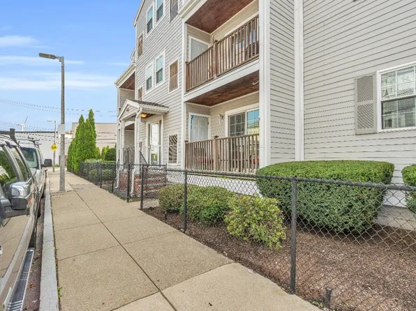 39 Fenton St Unit 1, Dorchester, MA 02122