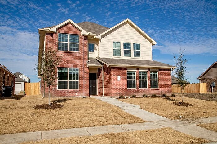 2nd image of 1825 Jasmine Dr