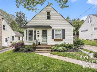 1711 Burke Ave NE, Grand Rapids, MI 49505