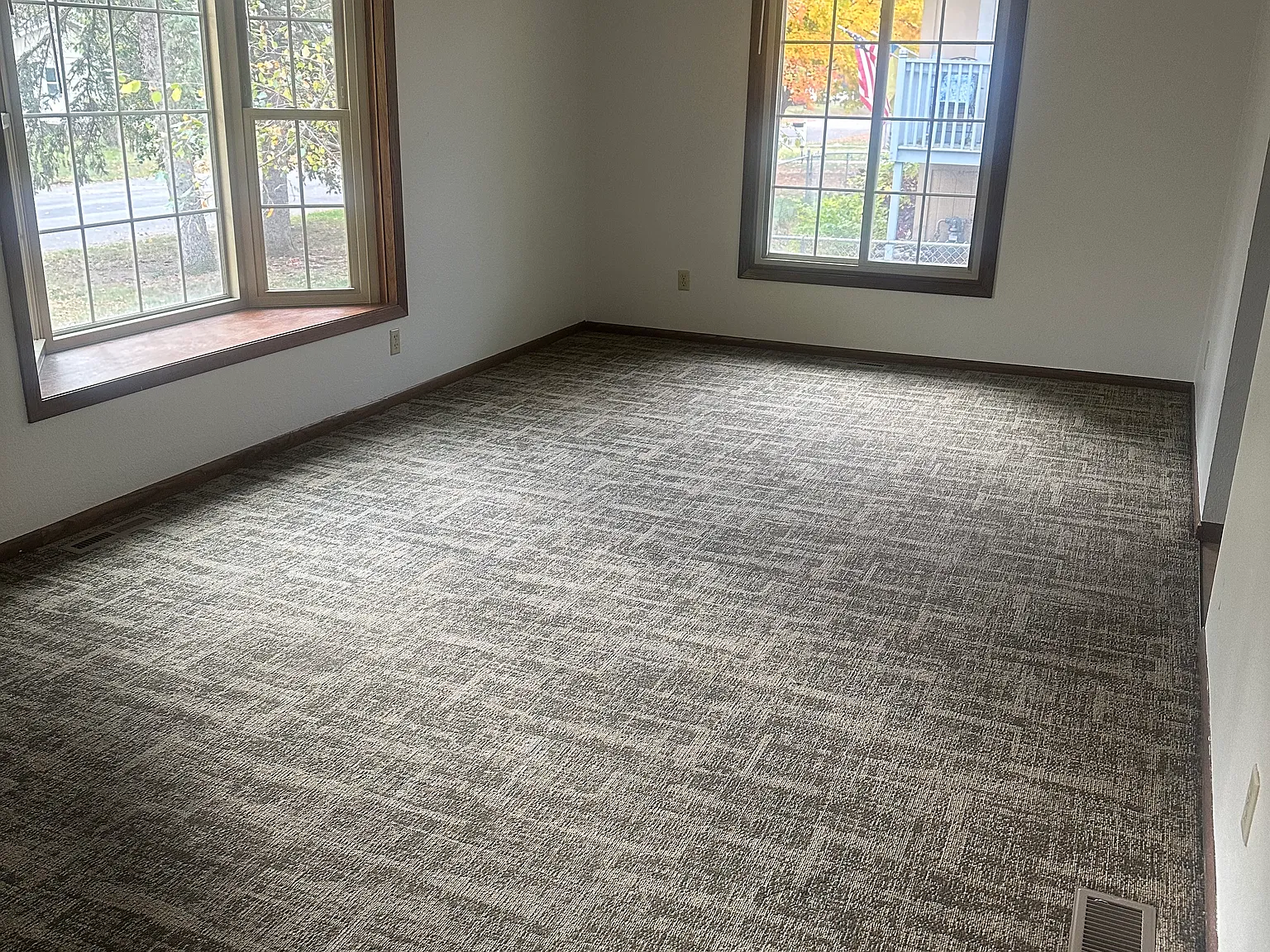 3 bed, 1032 sqft, $1,700 — Photo 3