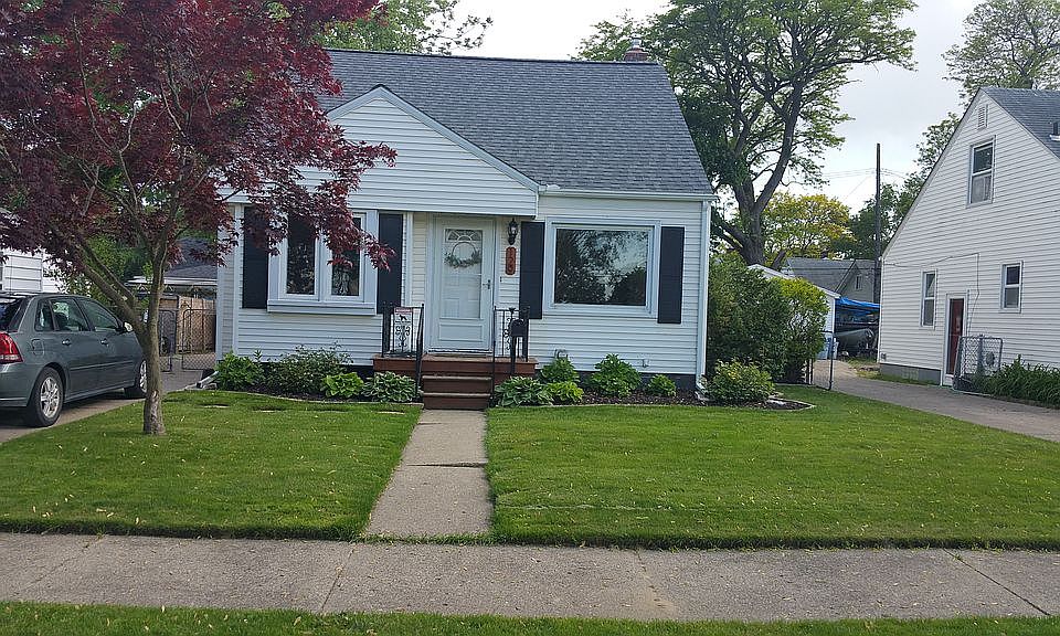 1st image of 129 Canfield Dr
