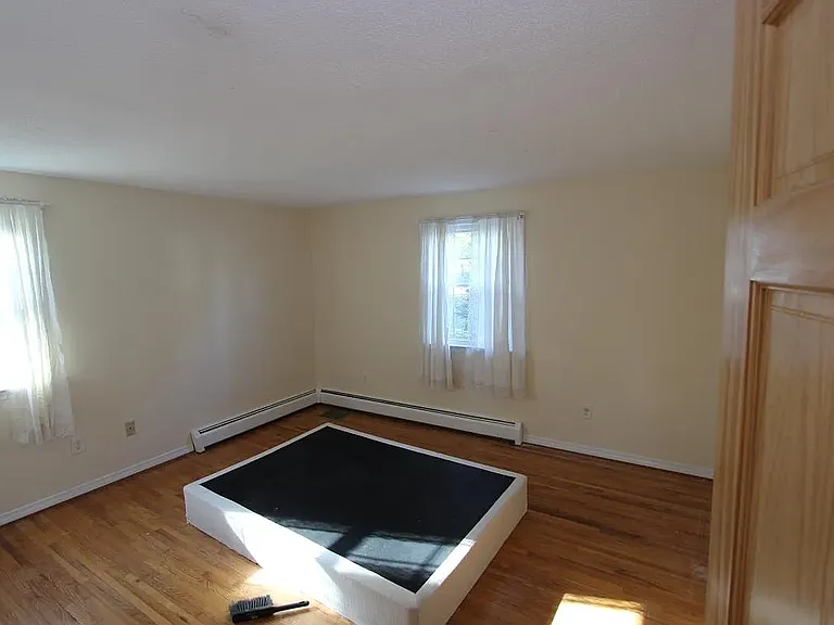 8 Maplewood Dr — Photo 14