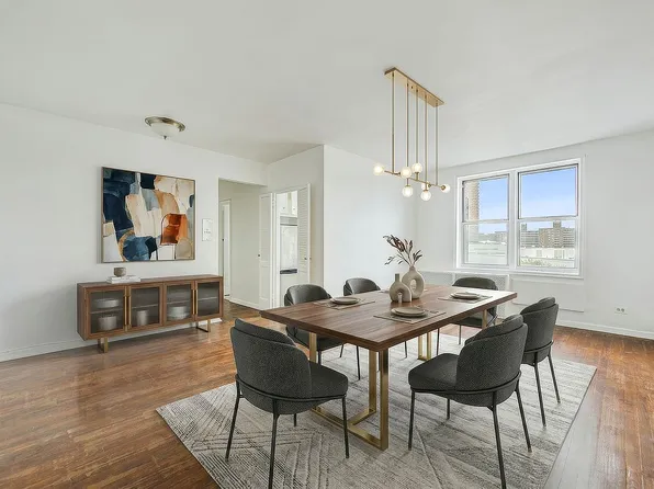 6345 Saunders St APT 6H, Flushing, NY 11374