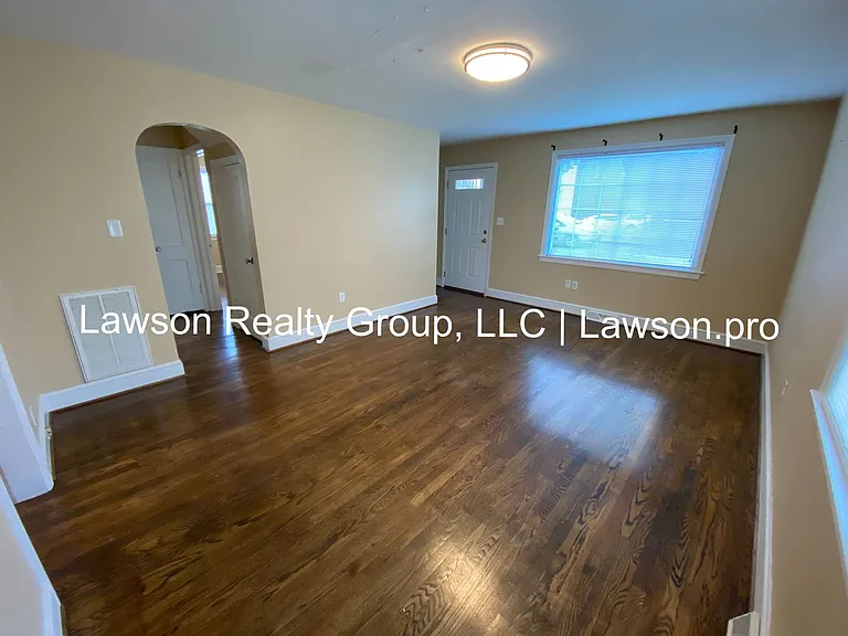 2106 Fallon Ave SE — Photo 6
