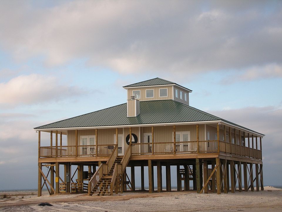 2nd image of 2418 Bienville Blvd
