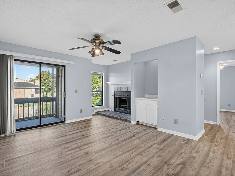 10200 Belle Rive Blvd #212 — Photo 5