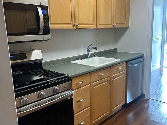 2nd image of 7206 Donnell Pl #P7