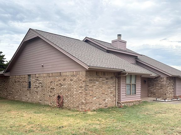 5th image of 618 S Timberridge Dr