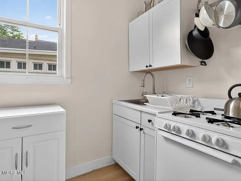 71 Webb Ave #B — Photo 5