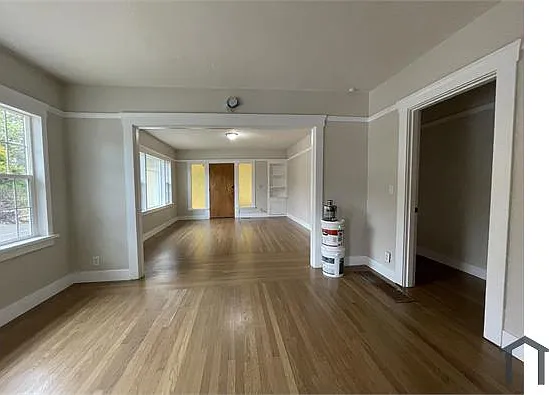 3 bed, 1865 sqft, $4,100 — Photo 4