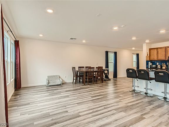 5th image of 6944 Toll Mountain St