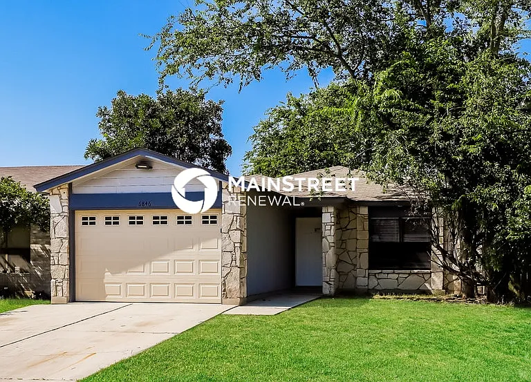 6846 Columbia Ridge Dr — Photo 2