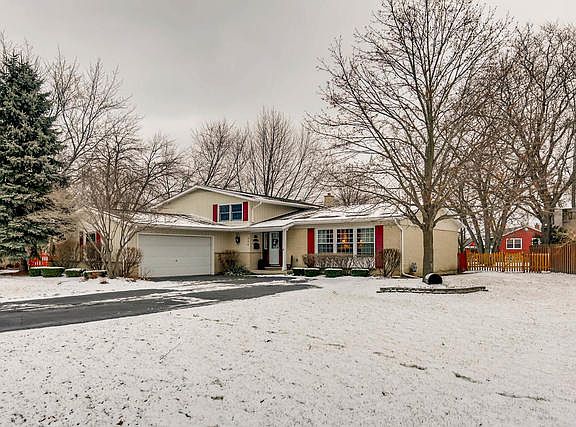 2nd image of 314 W Hackberry Dr