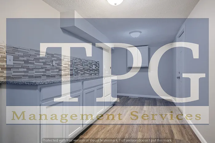 2121 N River Blvd — Photo 11