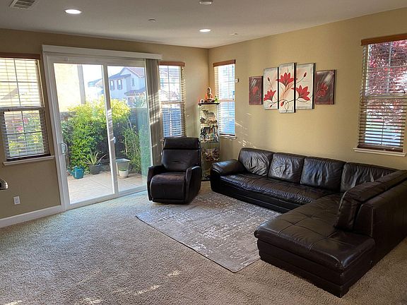 5th image of 866 Blossom Rock Ln