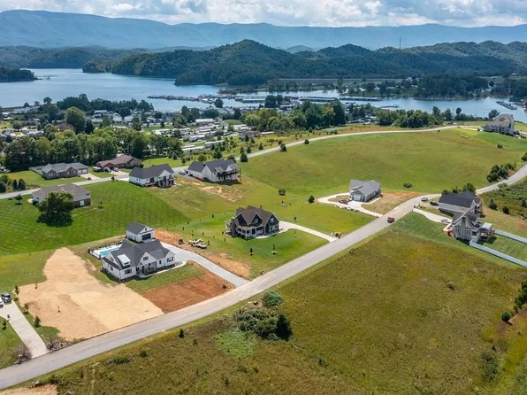 134 Lake View Estates Dr, Bristol, TN 37620