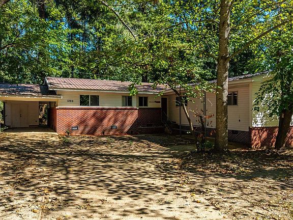 2nd image of 1220 Jameson Ave