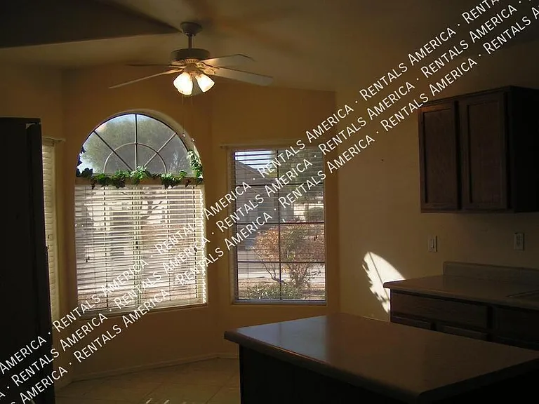 13182 W Cypress St — Photo 2