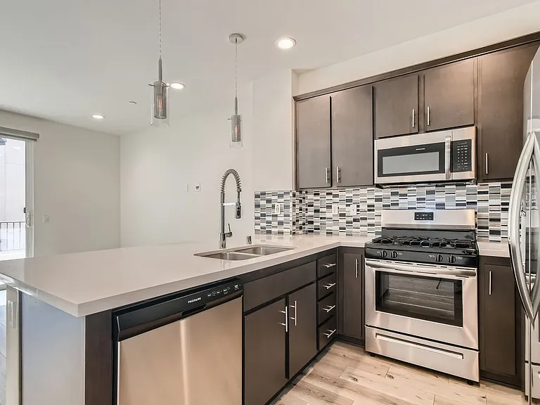 1604 Santa Paulina — Photo 9