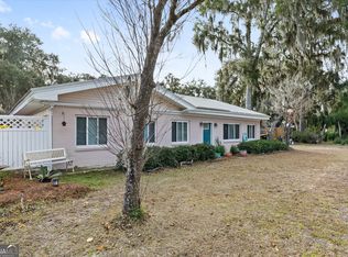 1214 Shell Point Rd NE, Townsend, GA 31331