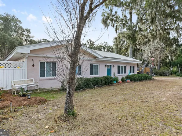 1214 Shell Point Rd NE, Townsend, GA 31331