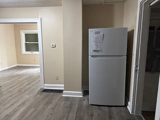 2368 Velma Ave — Photo 5