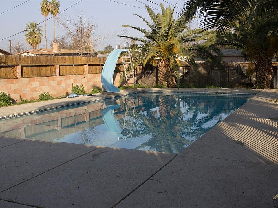 2nd image of 02612 Talisman Dr