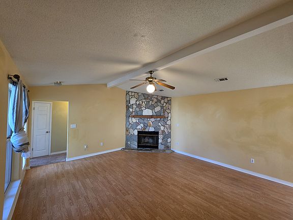4th image of 148 Meadowbrook Ct