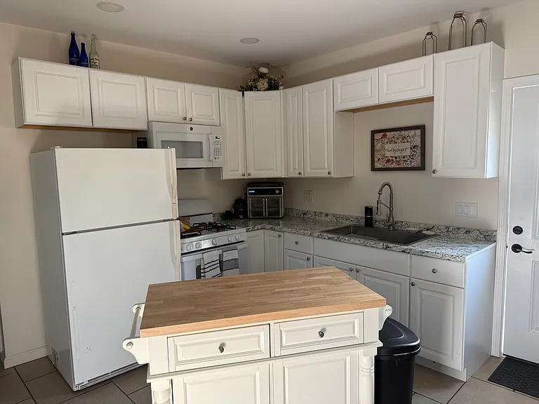 15730 Washington St #1 — Photo 10