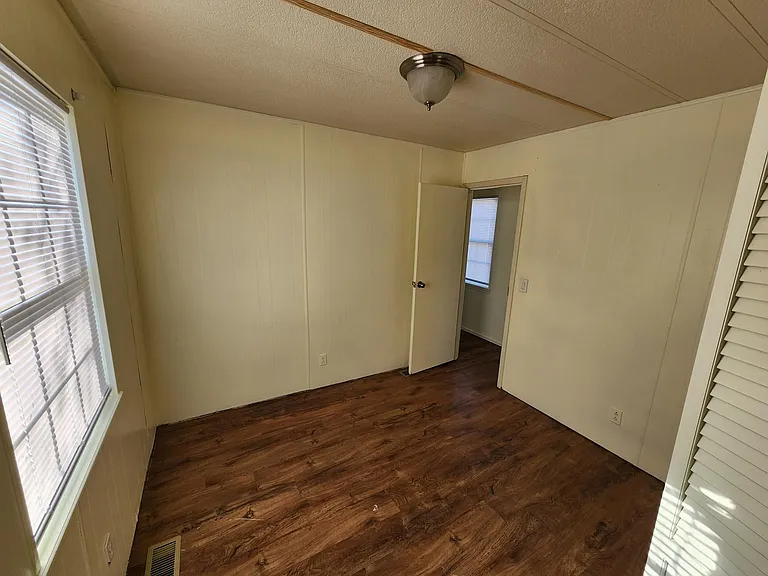 1412 S Nance St — Photo 13