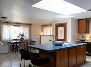 165 Sunny Slope Ln, Carlotta, CA 95528