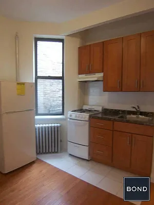 Rented by Bond New York | media 8