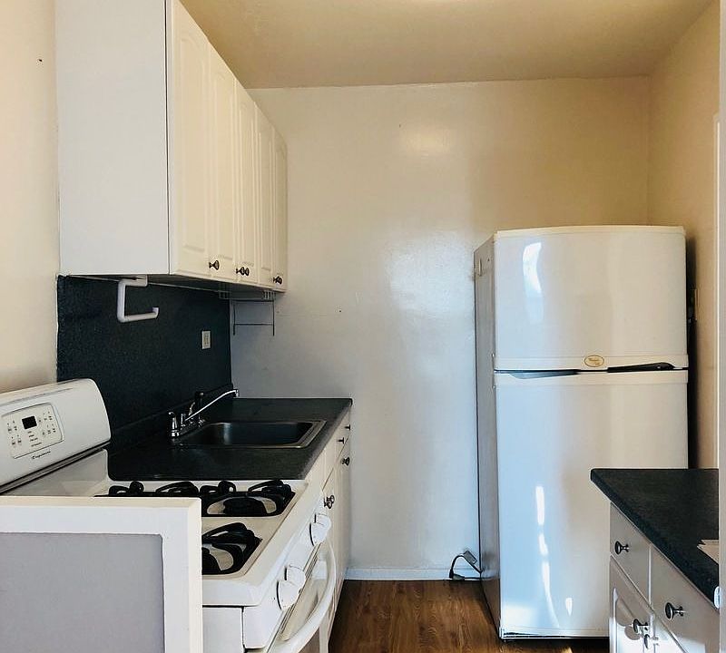 1st image of 440 Neptune Ave APT 4A